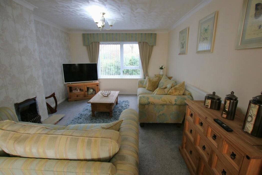 Property image 2 of 12