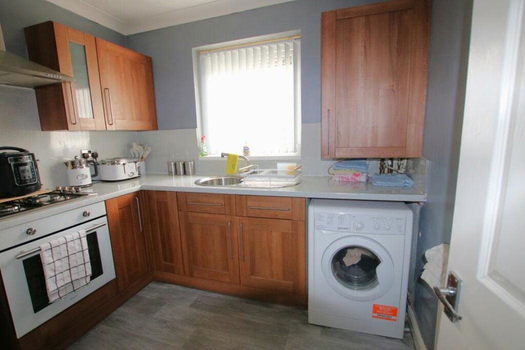 Property image 4 of 12