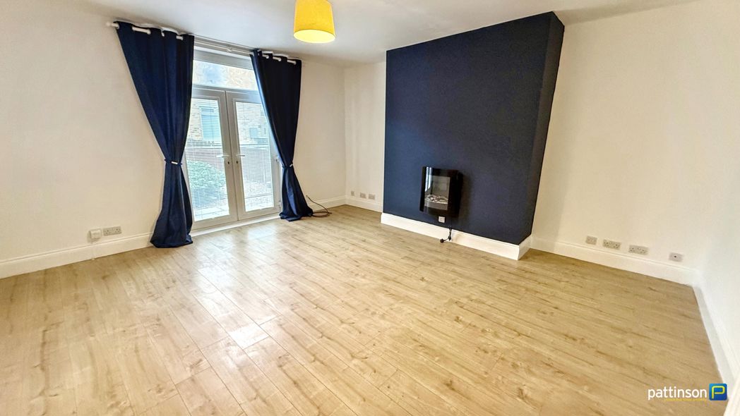 Property image 2 of 16