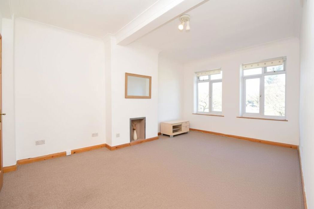 Property image 1 of 9
