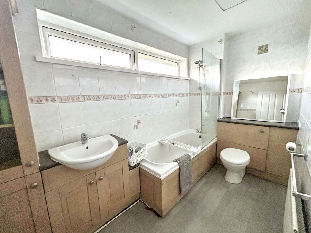 Property image 6 of 11