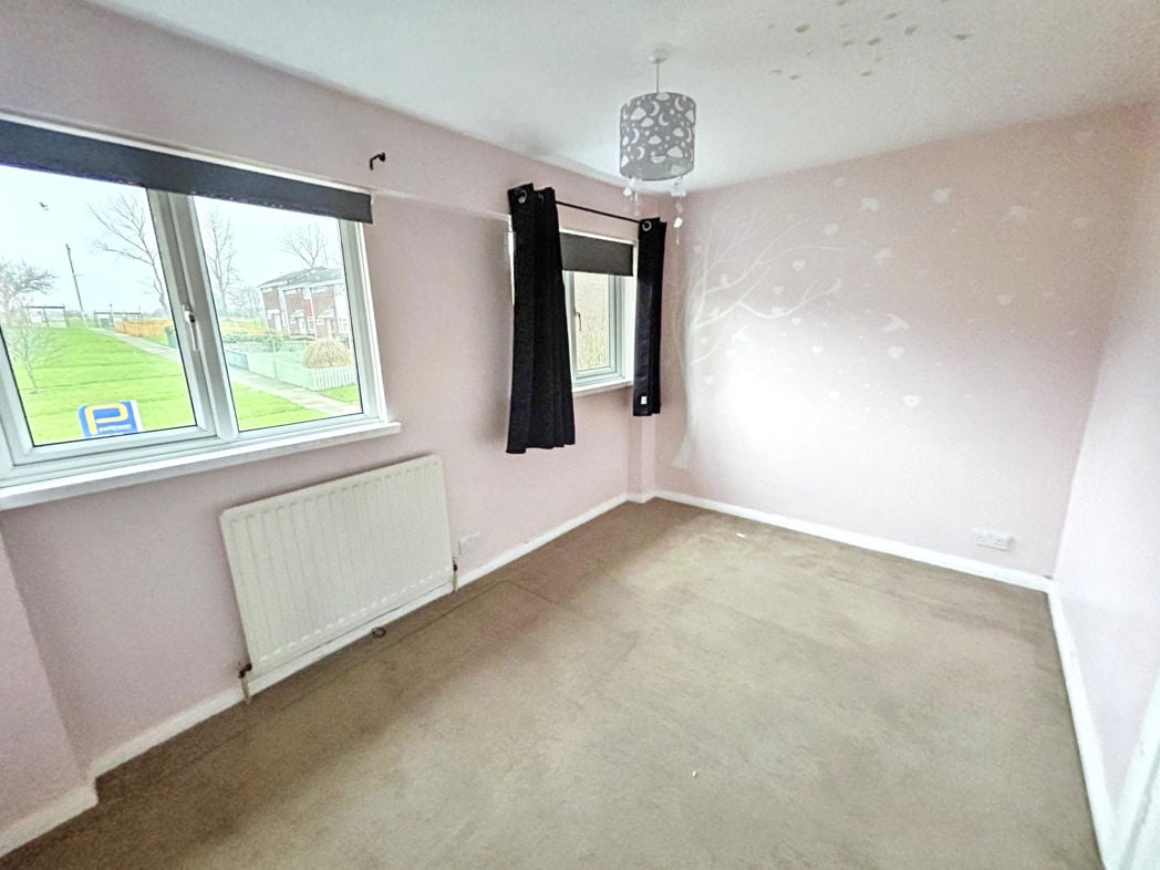 Property image 8 of 11
