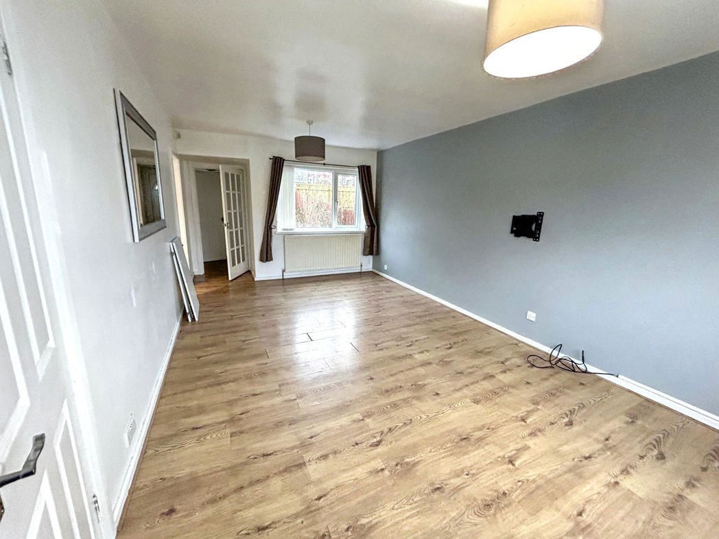 Property image 3 of 11