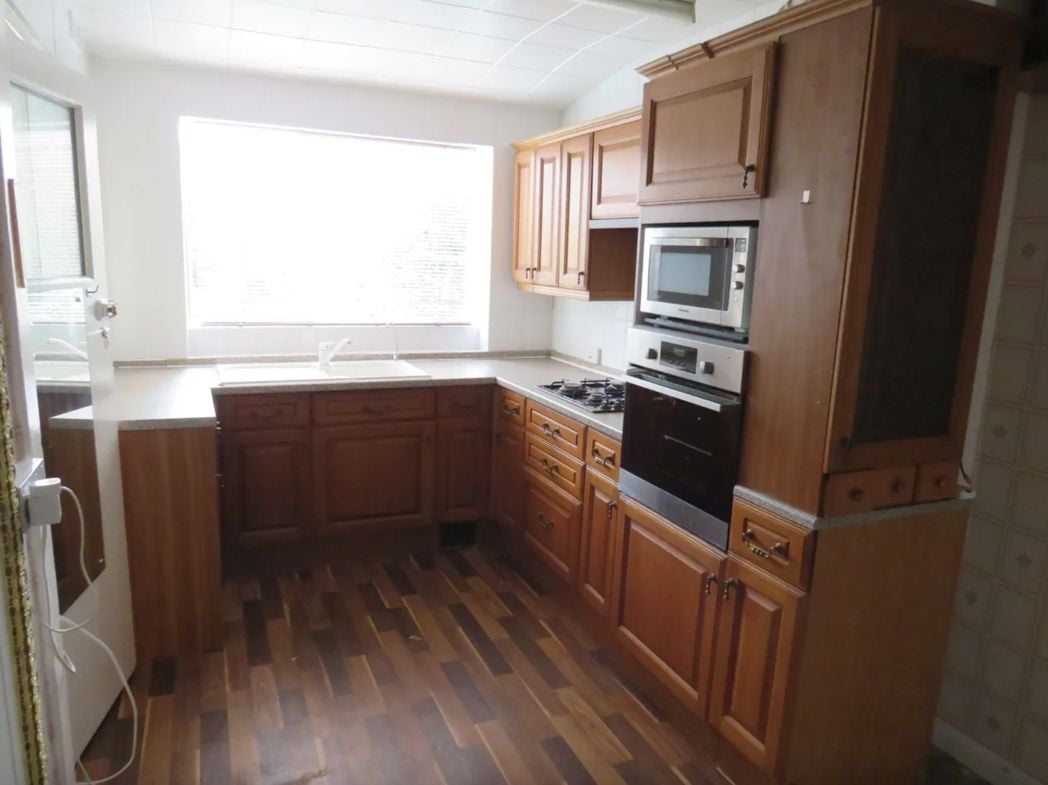 Property image 5 of 12