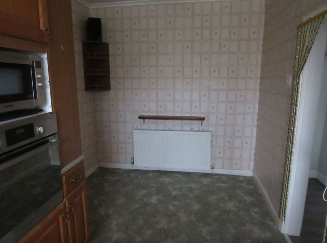 Property image 7 of 12