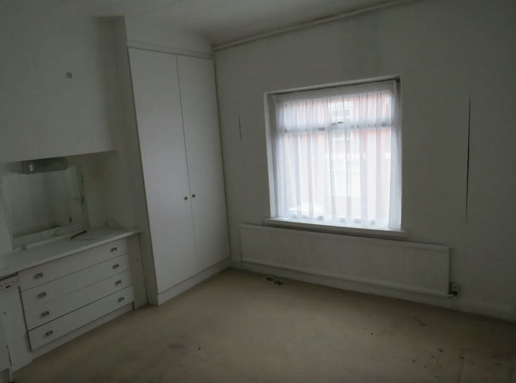 Property image 8 of 12