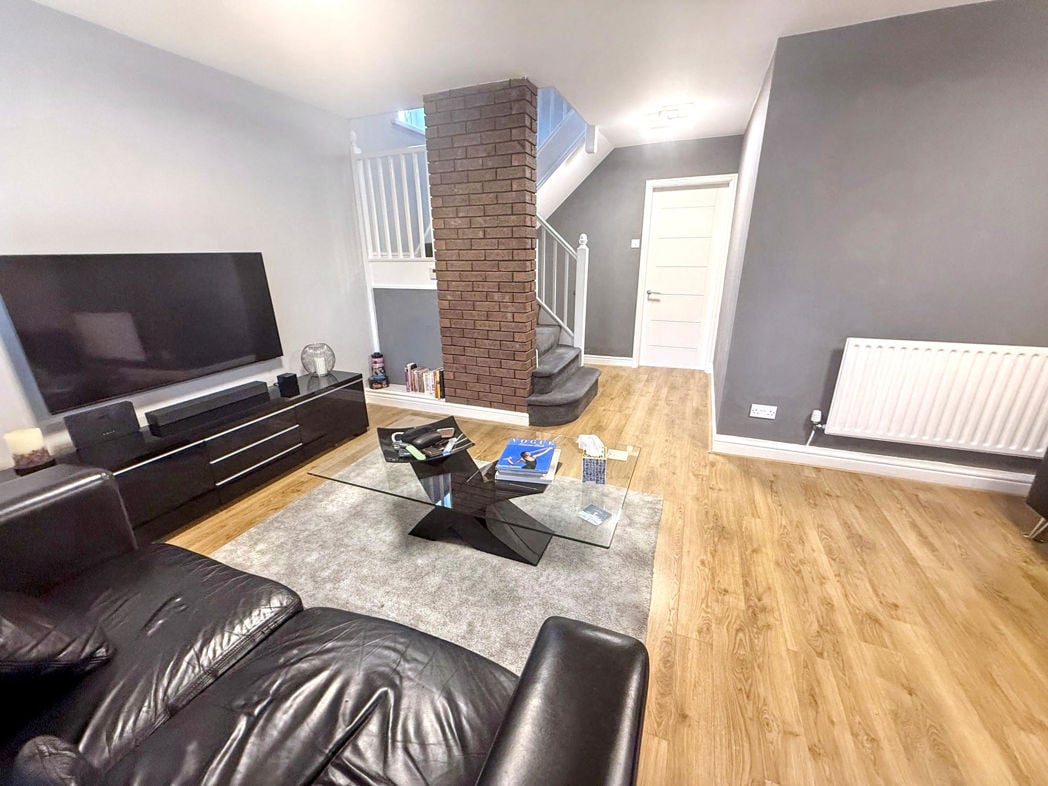 Property image 6 of 23