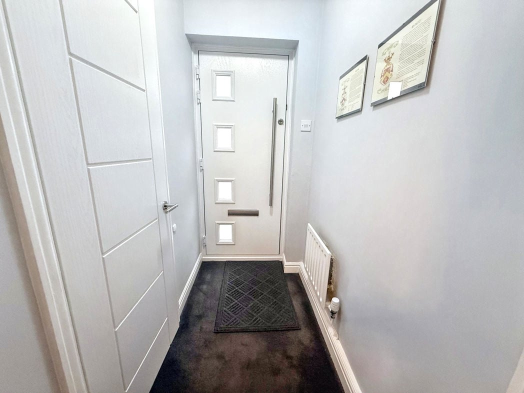 Property image 9 of 23