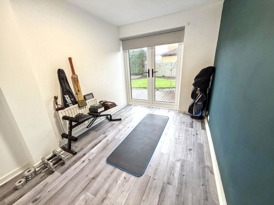 Property image 12 of 23