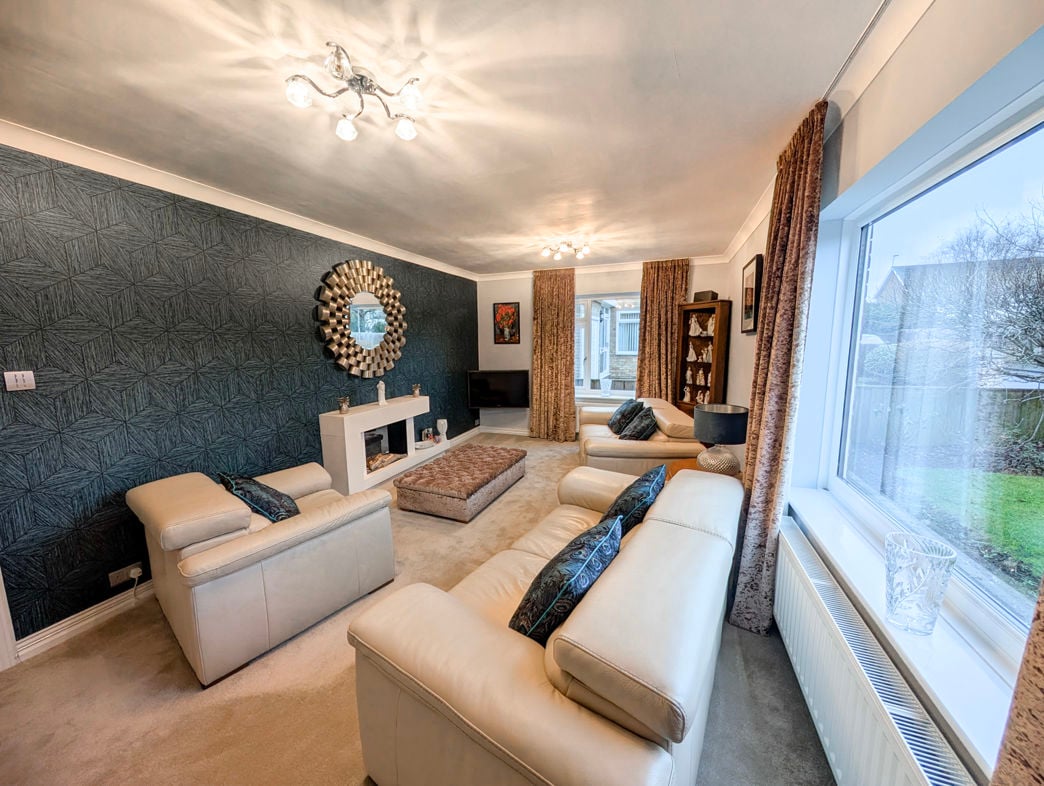 Property image 4 of 23