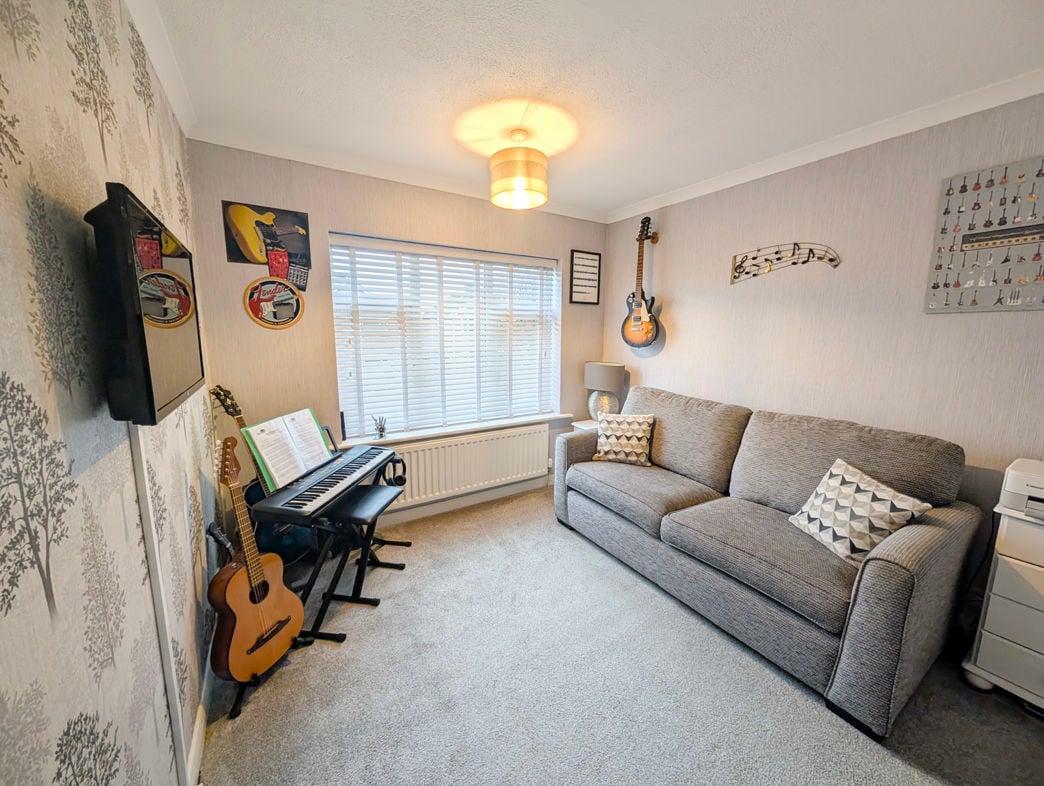 Property image 17 of 23