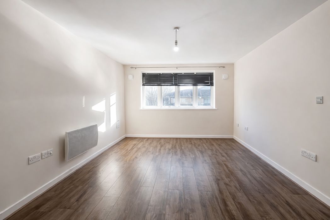 Property image 3 of 8
