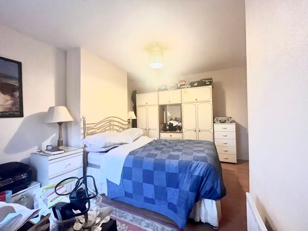 Property image 7 of 12