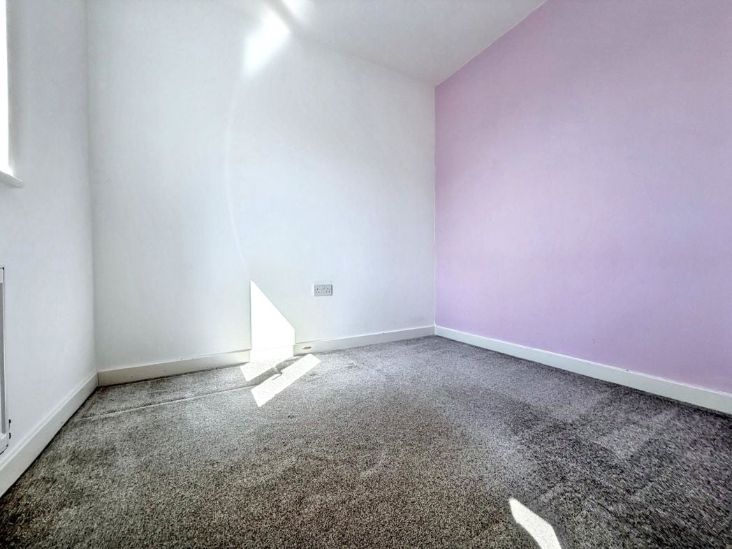 Property image 14 of 18