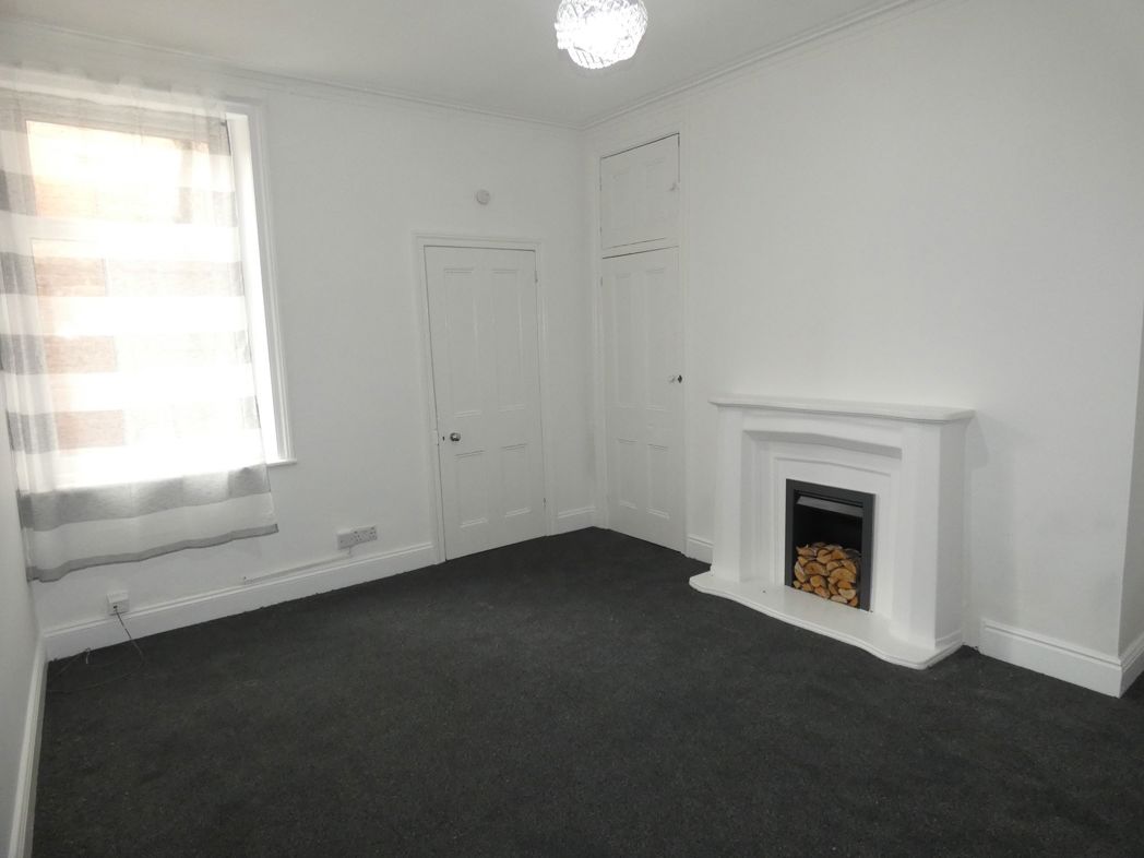 Property image 3 of 13