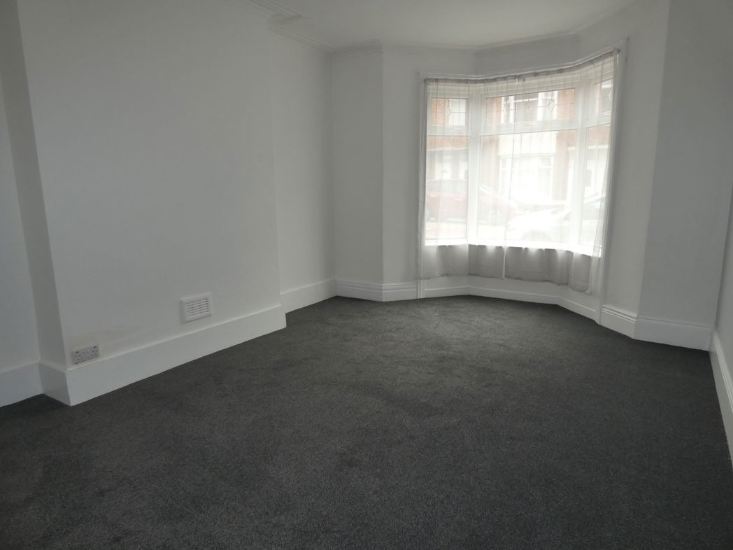 Property image 2 of 13