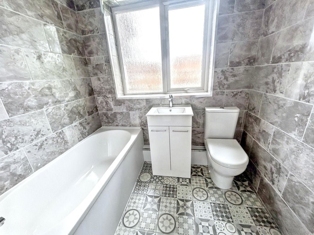 Property image 4 of 6