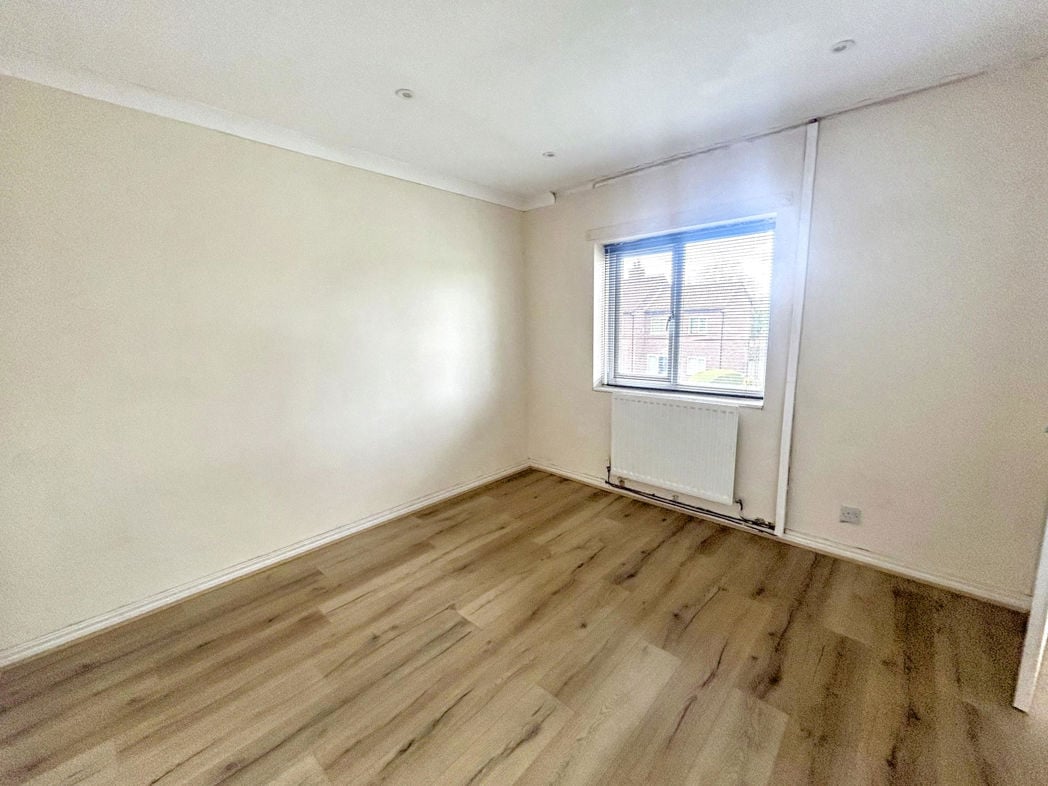 Property image 6 of 6