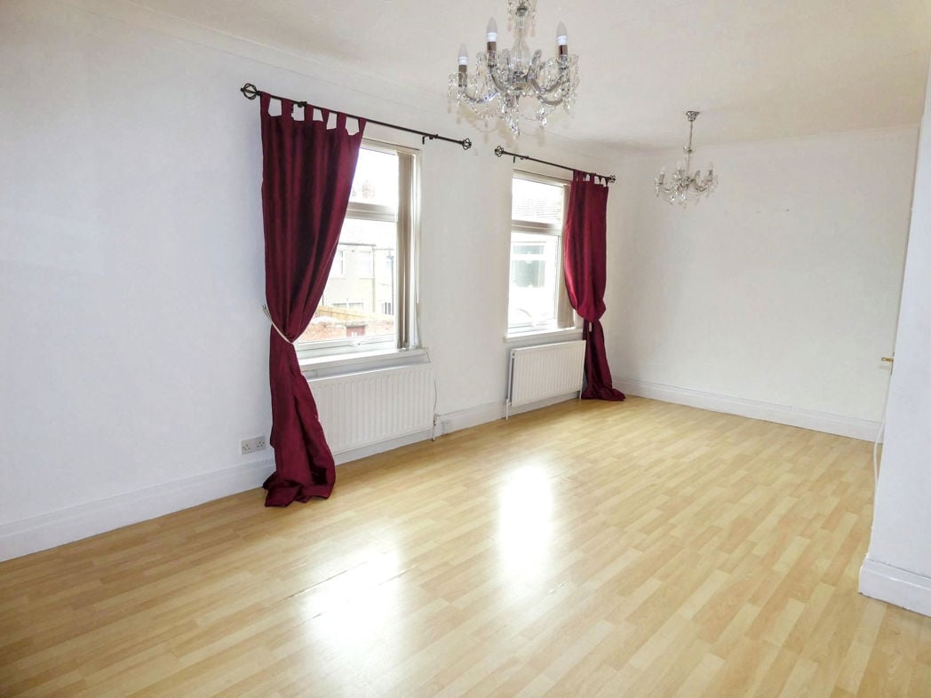 Lounge / Dining Room .