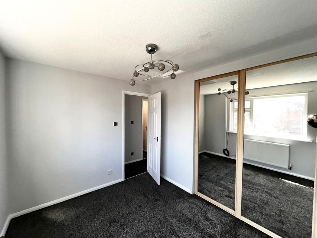 Property image 8 of 14