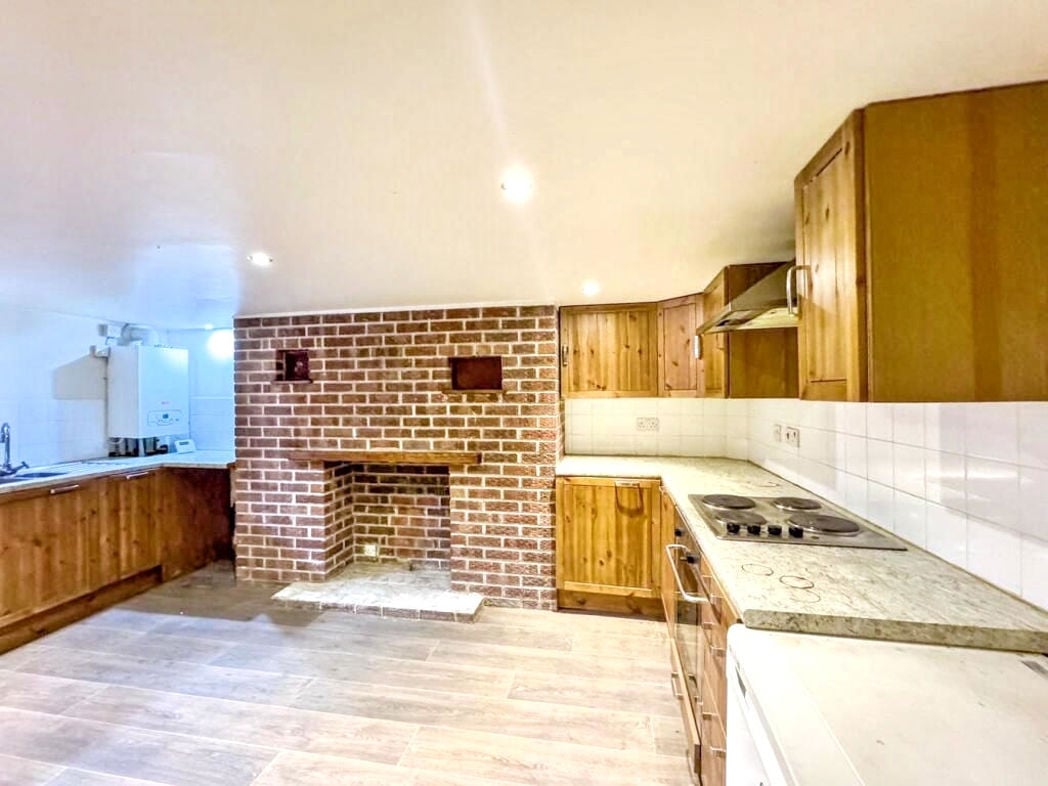 Property image 6 of 10