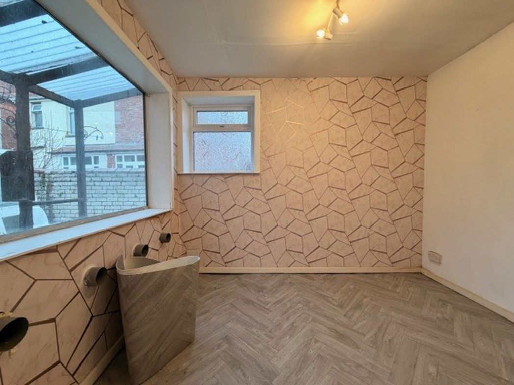 Property image 3 of 22