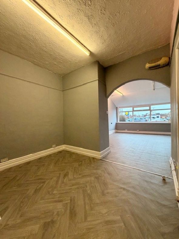 Property image 14 of 22