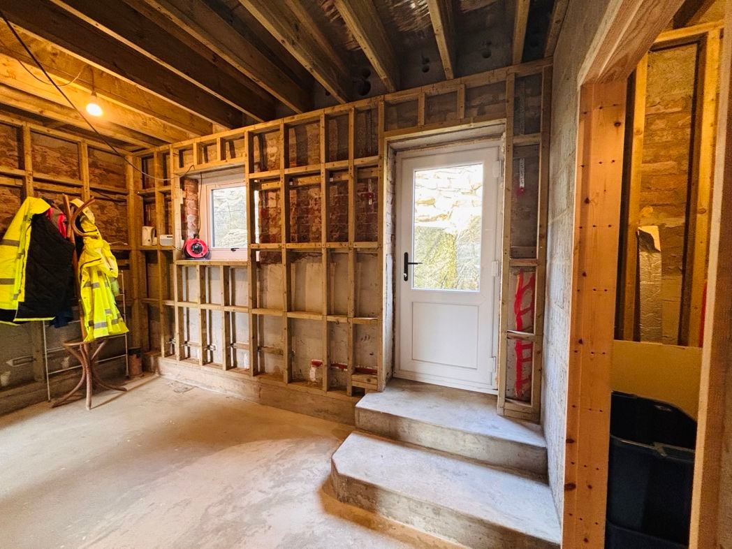 Halfway House, Caernarfon, Gwynedd, LL54 6HG