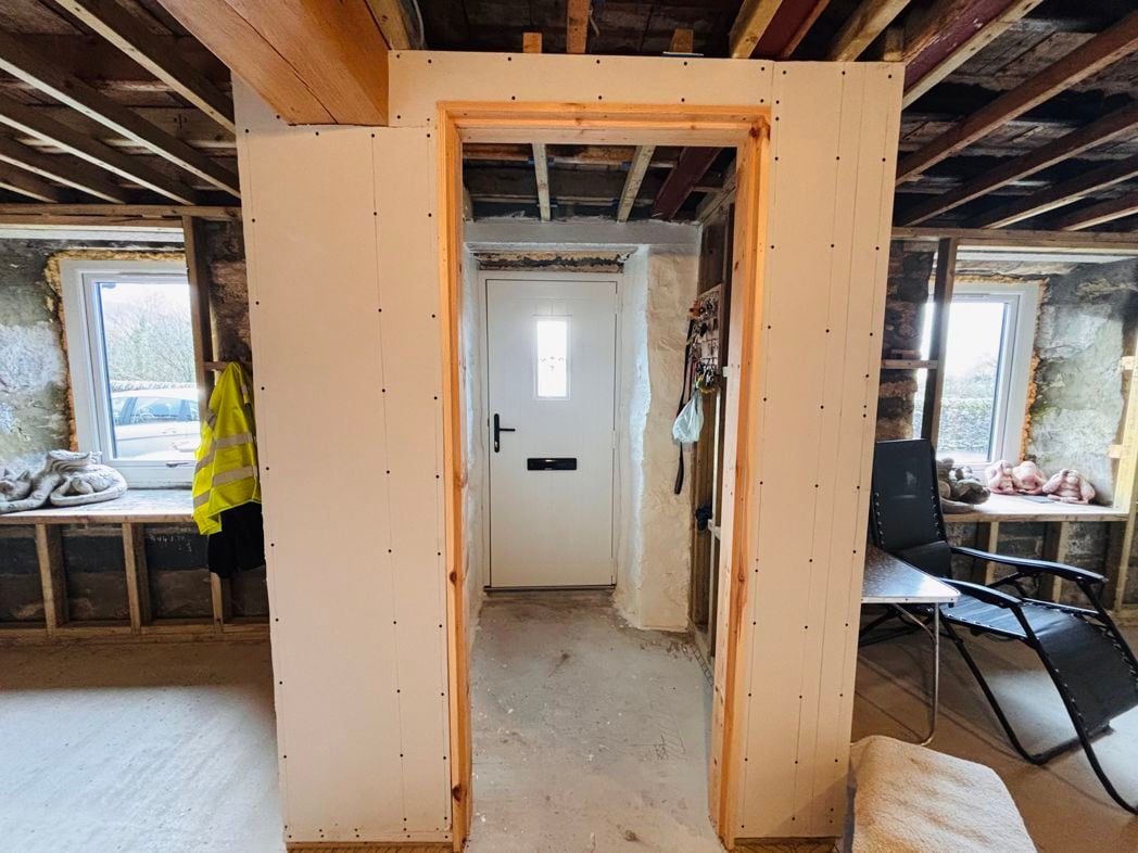 Halfway House, Caernarfon, Gwynedd, LL54 6HG