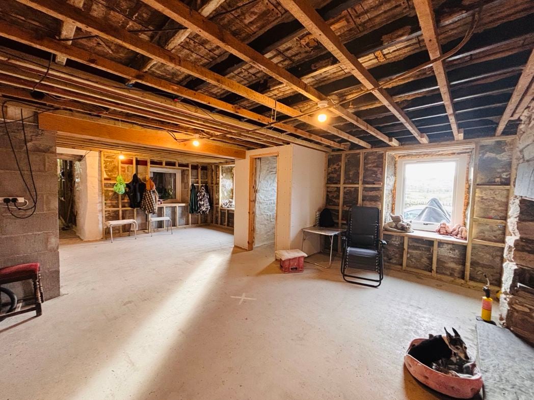 Halfway House, Caernarfon, Gwynedd, LL54 6HG