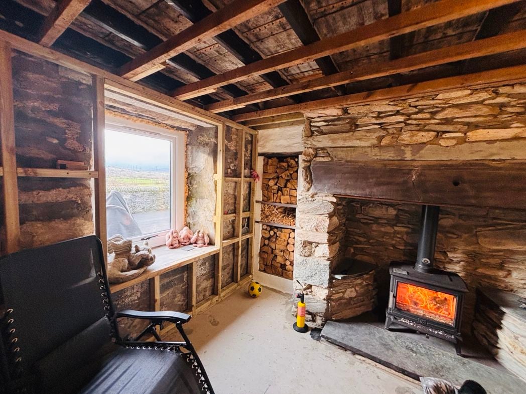 Halfway House, Caernarfon, Gwynedd, LL54 6HG