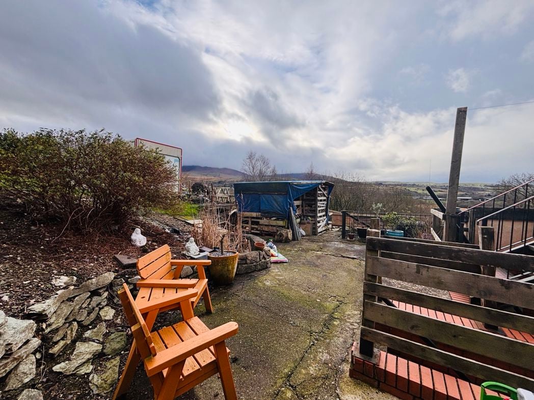 Halfway House, Caernarfon, Gwynedd, LL54 6HG