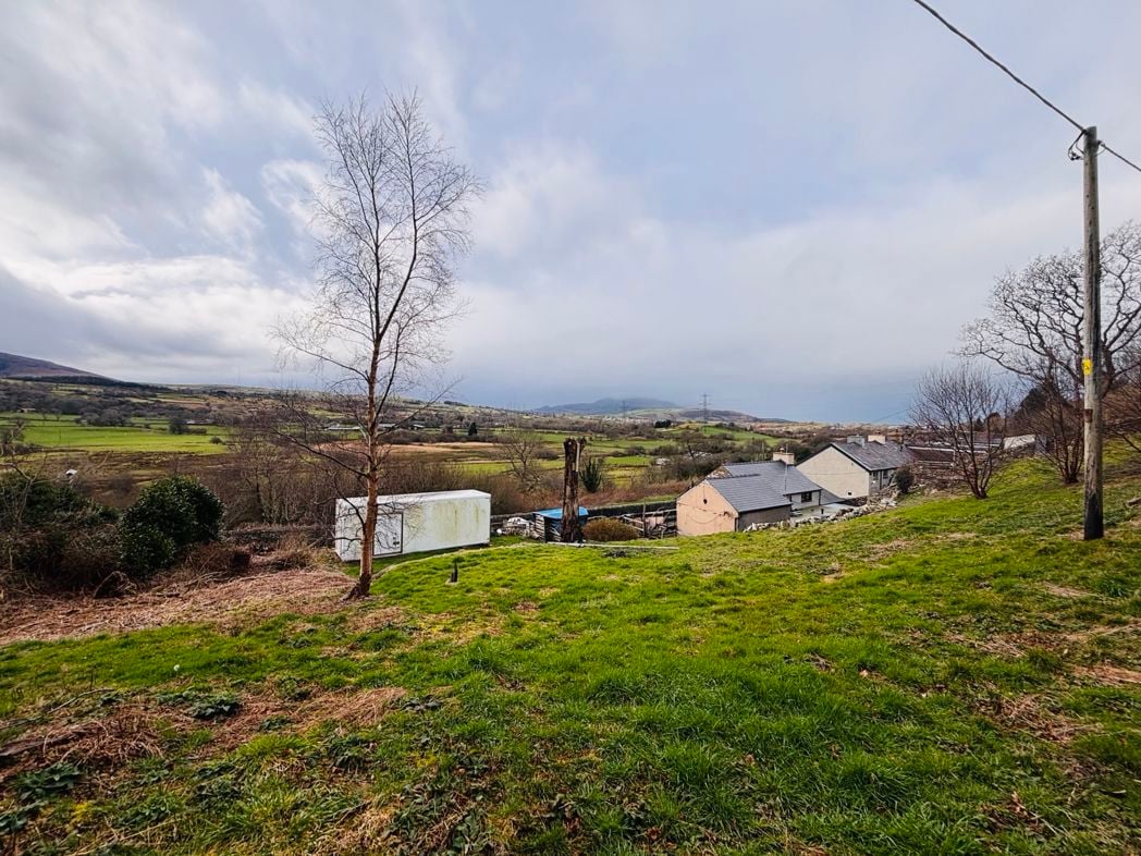 Halfway House, Caernarfon, Gwynedd, LL54 6HG