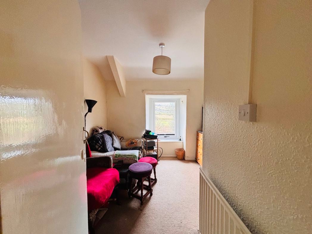 Halfway House, Caernarfon, Gwynedd, LL54 6HG