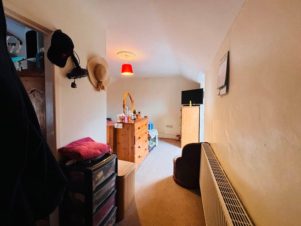 Halfway House, Caernarfon, Gwynedd, LL54 6HG