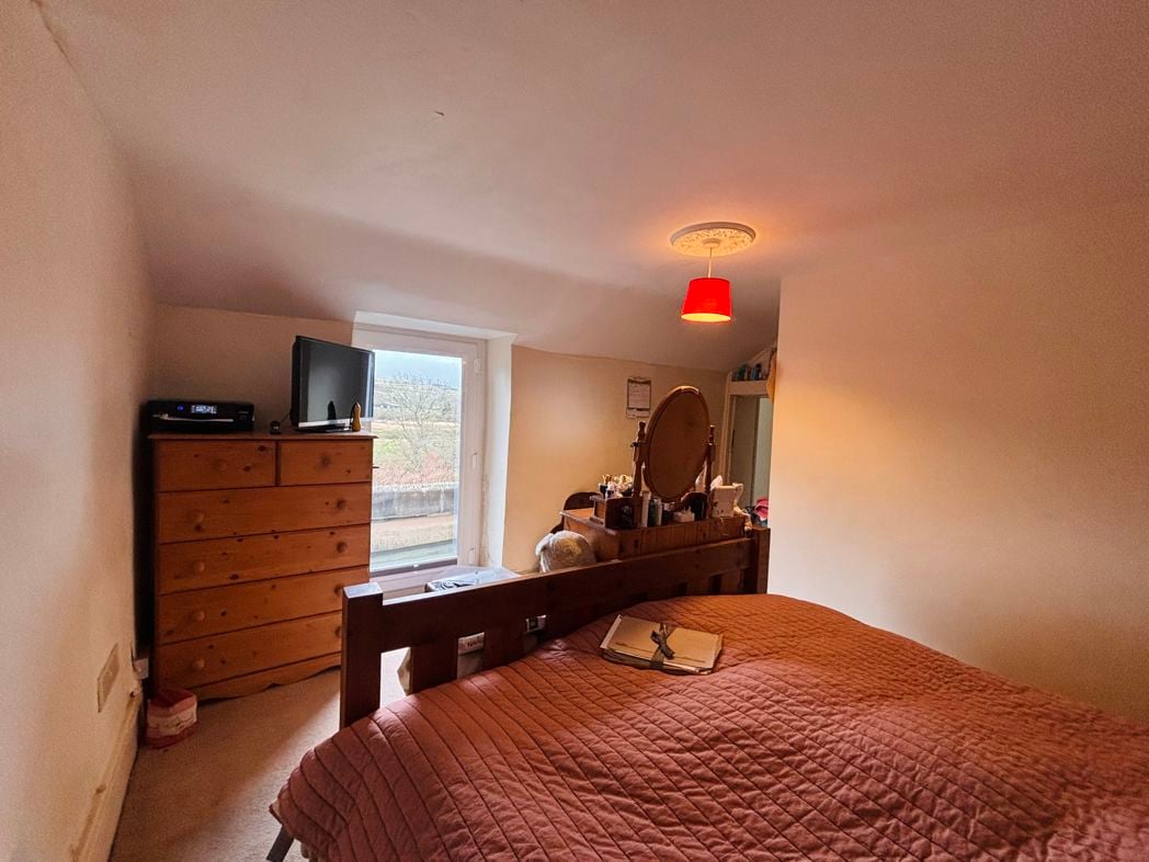 Halfway House, Caernarfon, Gwynedd, LL54 6HG