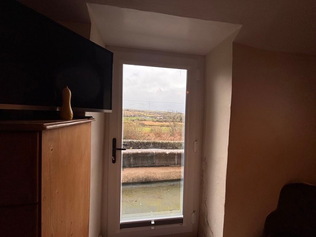 Halfway House, Caernarfon, Gwynedd, LL54 6HG