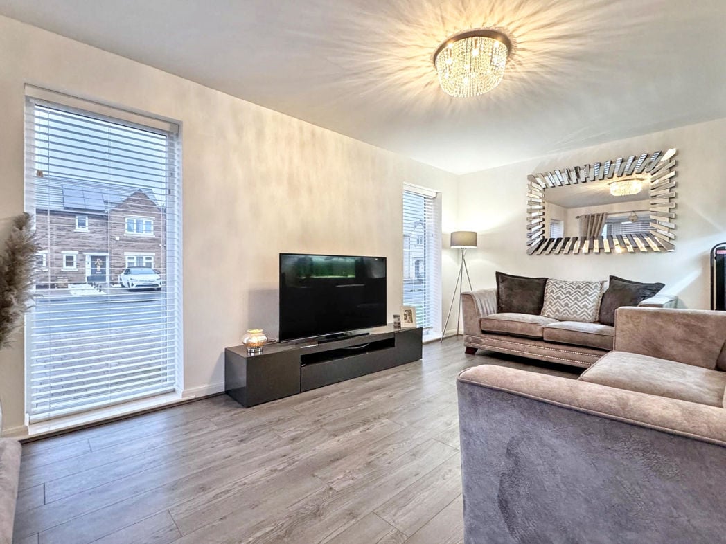 Property image 6 of 26