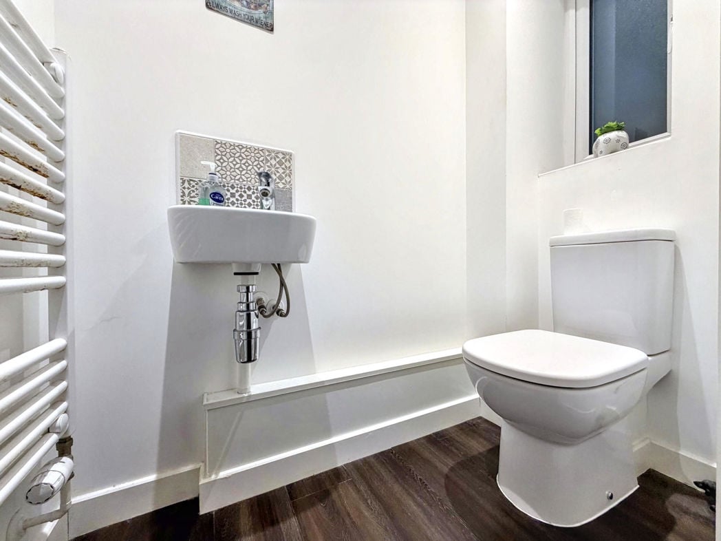 Property image 11 of 26