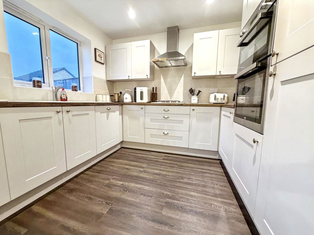 Property image 6 of 26