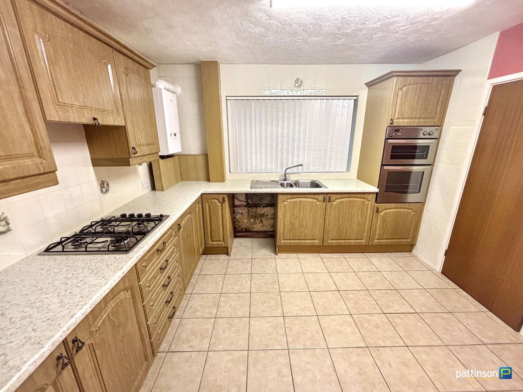 Property image 7 of 15
