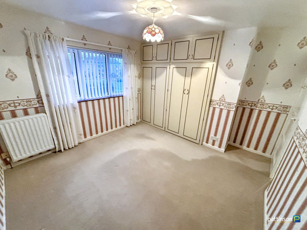 Property image 11 of 15