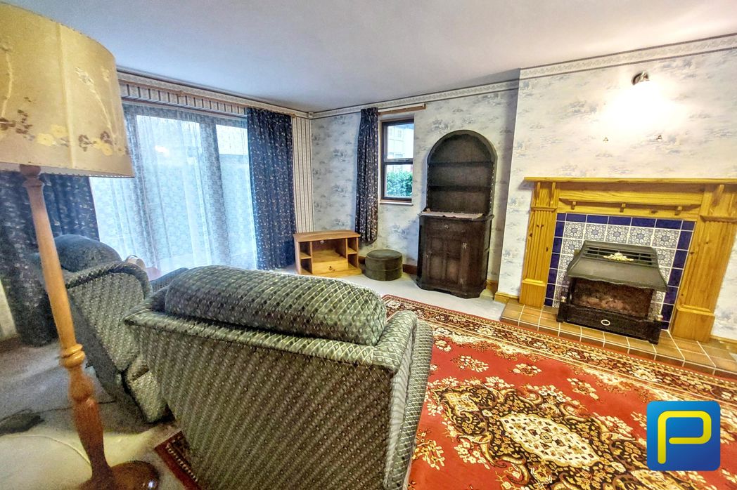 Property image 8 of 19