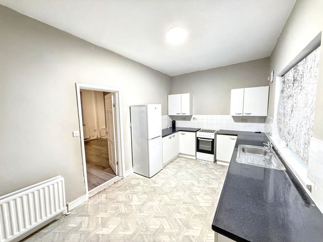 Property image 3 of 8