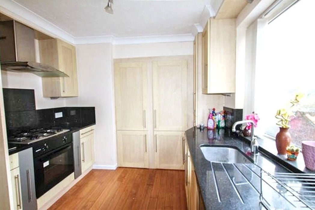 Property image 2 of 11