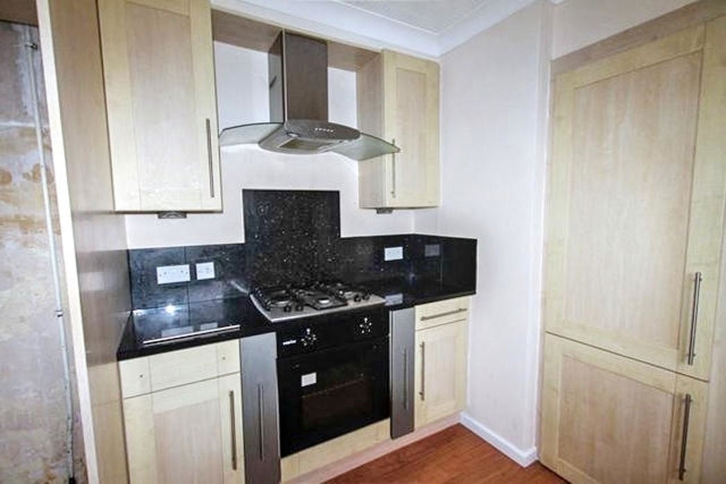 Property image 8 of 11