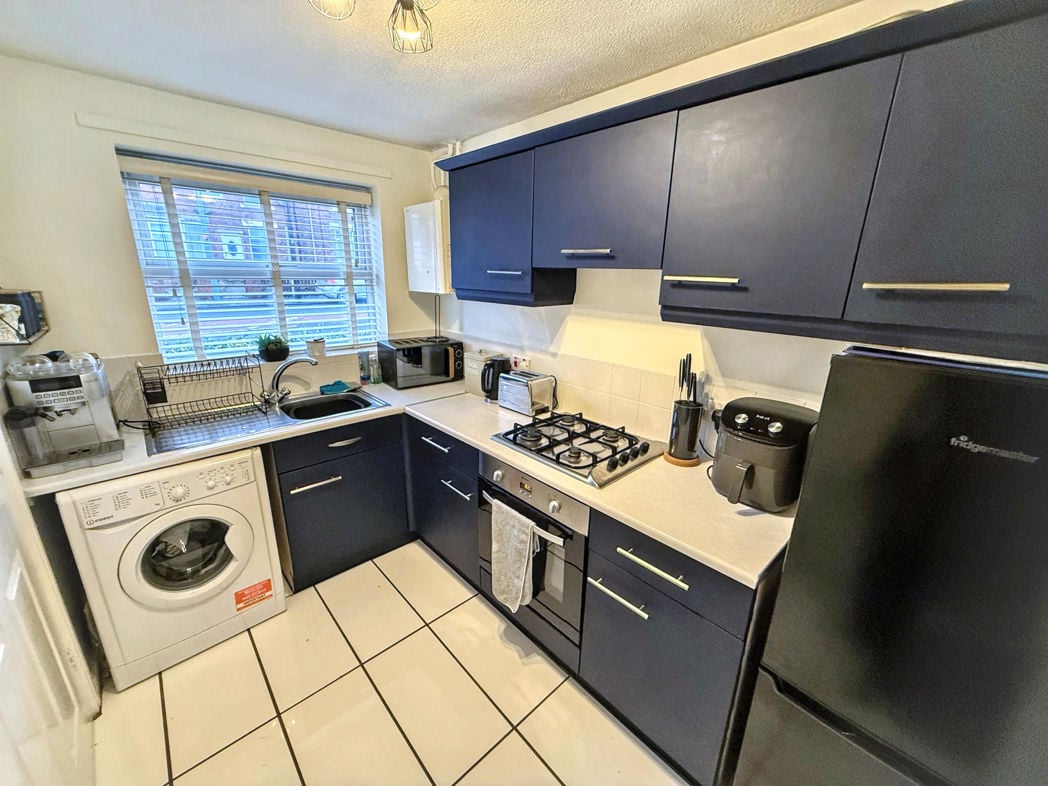 Property image 3 of 9