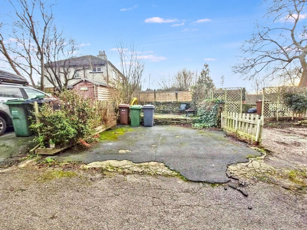 Property image 10 of 10