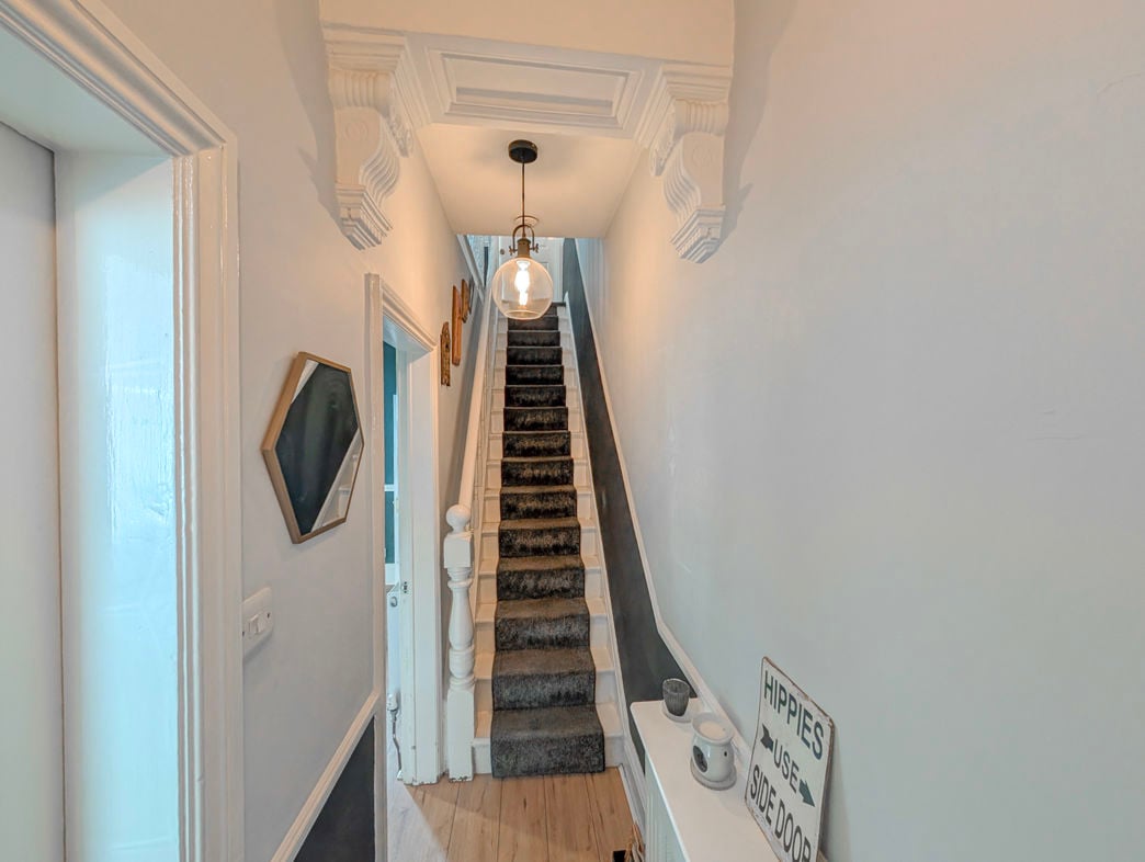 Property image 4 of 17