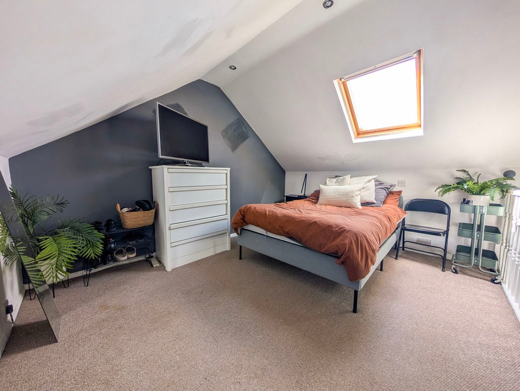 Property image 3 of 17
